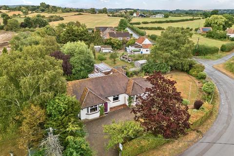 White Bungalow, 2 Townsend, Poulshot, Devizes, SN10 1SD