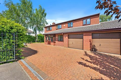 undefined, Cransley Hill, Kettering NN14