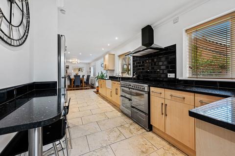 5 bedroom detached house for sale, Cransley Hill, Kettering NN14