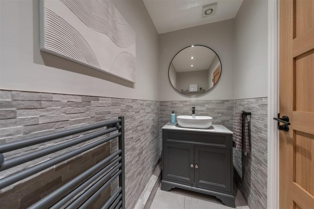 18 Royal Garden-040.jpg