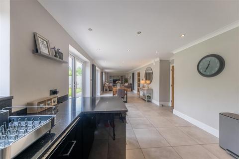 5 bedroom detached house for sale, Royal Gardens, Northwich CW9