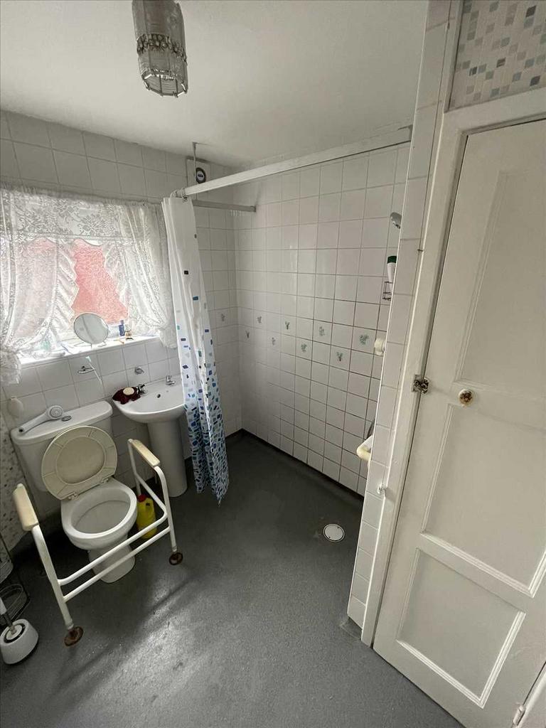 Wet room/w.c.