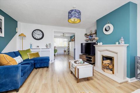 18 Friarton Gardens, Penicuik, EH26 9HG