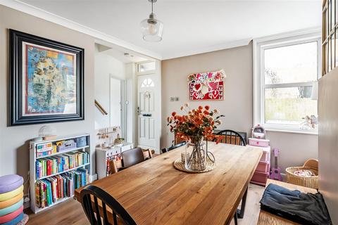 19 Albert Road, Ashtead, KT21 1BJ