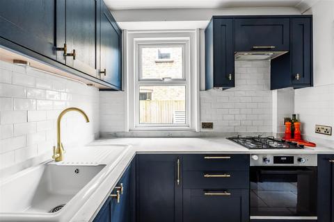 19 Albert Road, Ashtead, KT21 1BJ