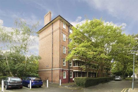2 bedroom flat to rent, St. Katharines Way, London E1W