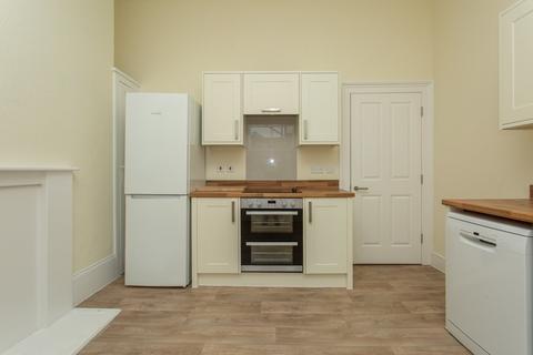 2 bedroom flat for sale, Cambridge Terrace, Dover, Kent, CT16