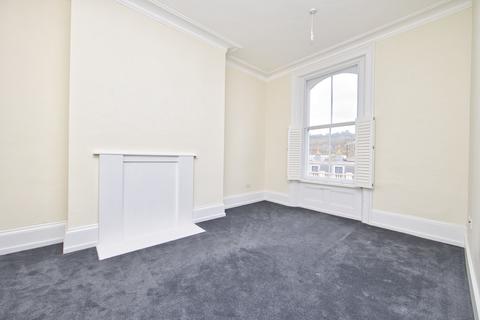 2 bedroom flat for sale, Cambridge Terrace, Dover, Kent, CT16