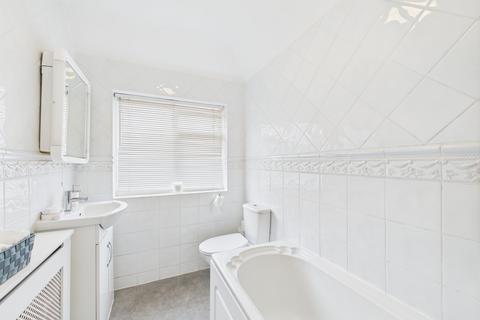 2 Cherry Close, Ruislip, HA4 6EE