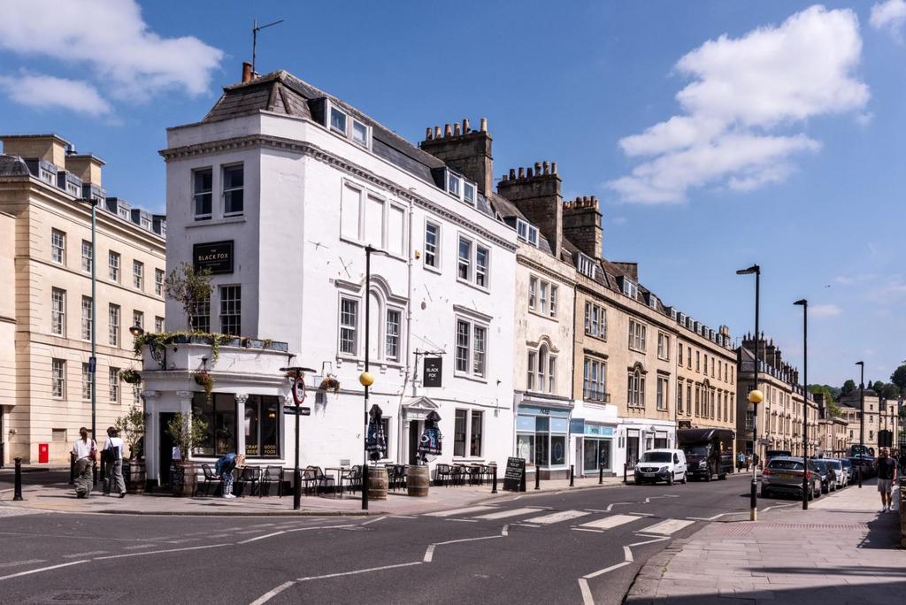 Flat 3, 9 Lower Borough Walls, Bath BA1 1 QR-1.jpg