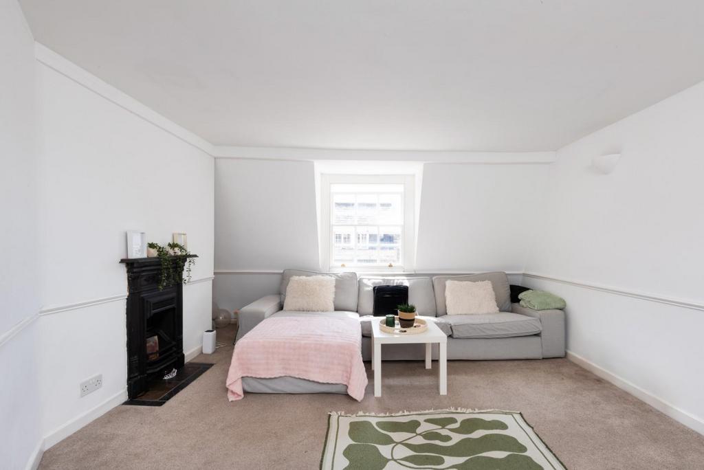Flat 3, 9 Lower Borough Walls, Bath BA1 1 QR-7.jpg
