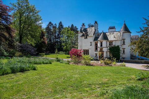 7 bedroom country house for sale, Nr Hawick TD9