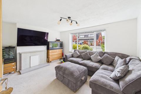 5 Halifax Drive, Worcester, WR2 4DR