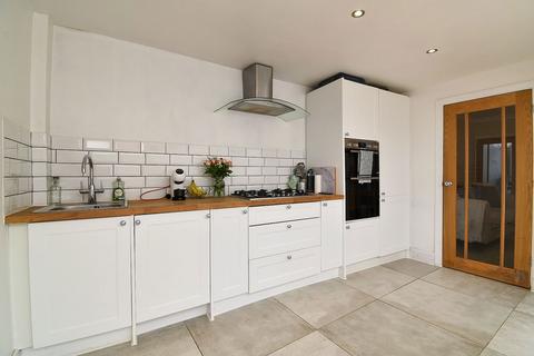 51 Chorley Road, Heath Charnock, Chorley, PR6 9JT