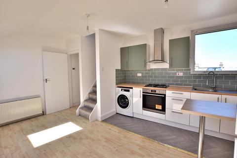 2 bedroom flat for sale, Lascotts Road, Flat C , London. N22