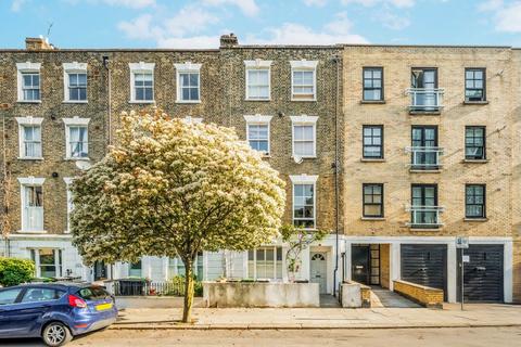 3 bedroom flat for sale, Sandall Road, London NW5