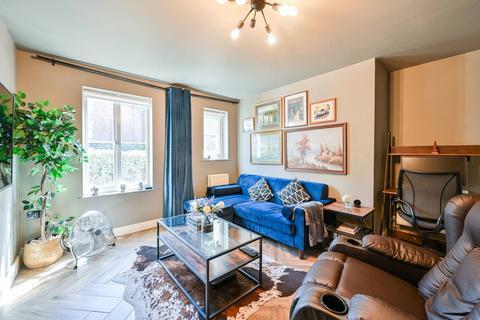 2 bedroom flat for sale, Chandler Way, Peckham, London, SE15