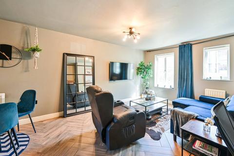 2 bedroom flat for sale, Chandler Way, Peckham, London, SE15
