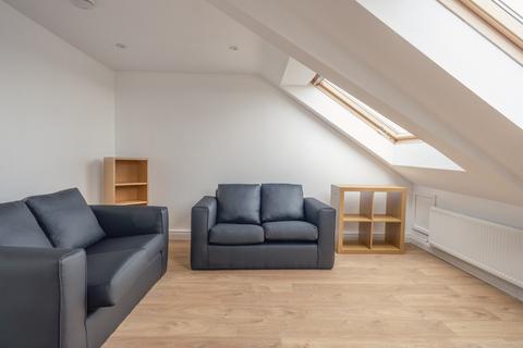 3 bedroom flat to rent, 10 Eslington Terrace, Tyne and Wear NE2
