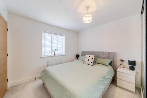 1 Plough Close, Brockworth, Gloucester, GL3 4XX