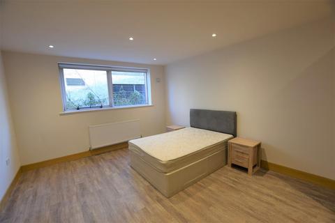 Studio to rent, Colindale Avenue, Colindale