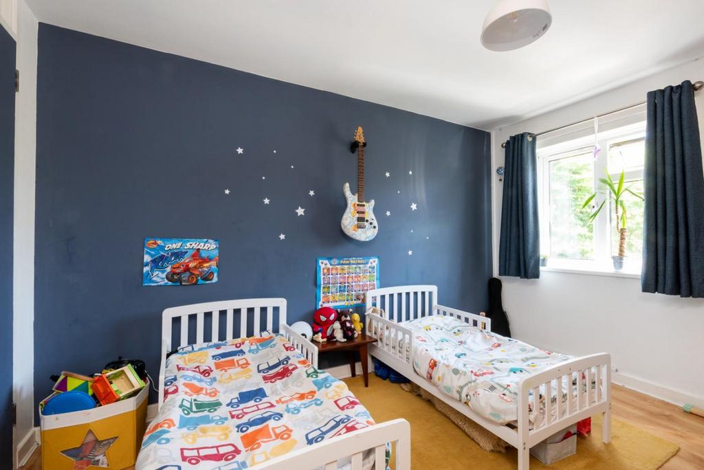 96 Chandler Close, Bath BA1 4 EQ-13.jpg
