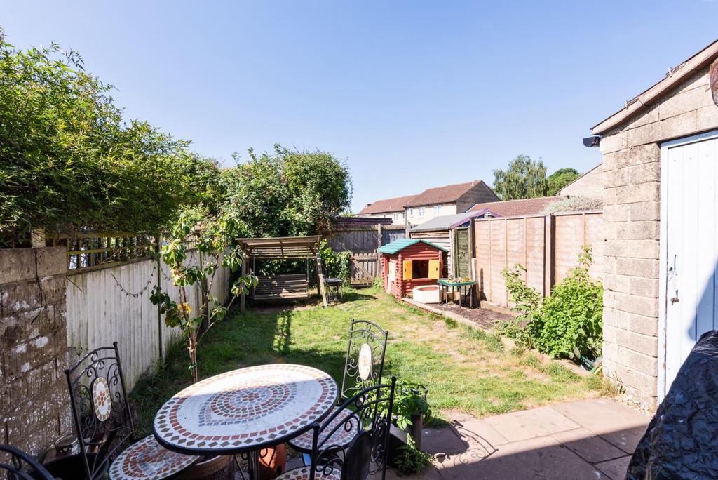 96 Chandler Close, Bath BA1 4 EQ-8.jpg