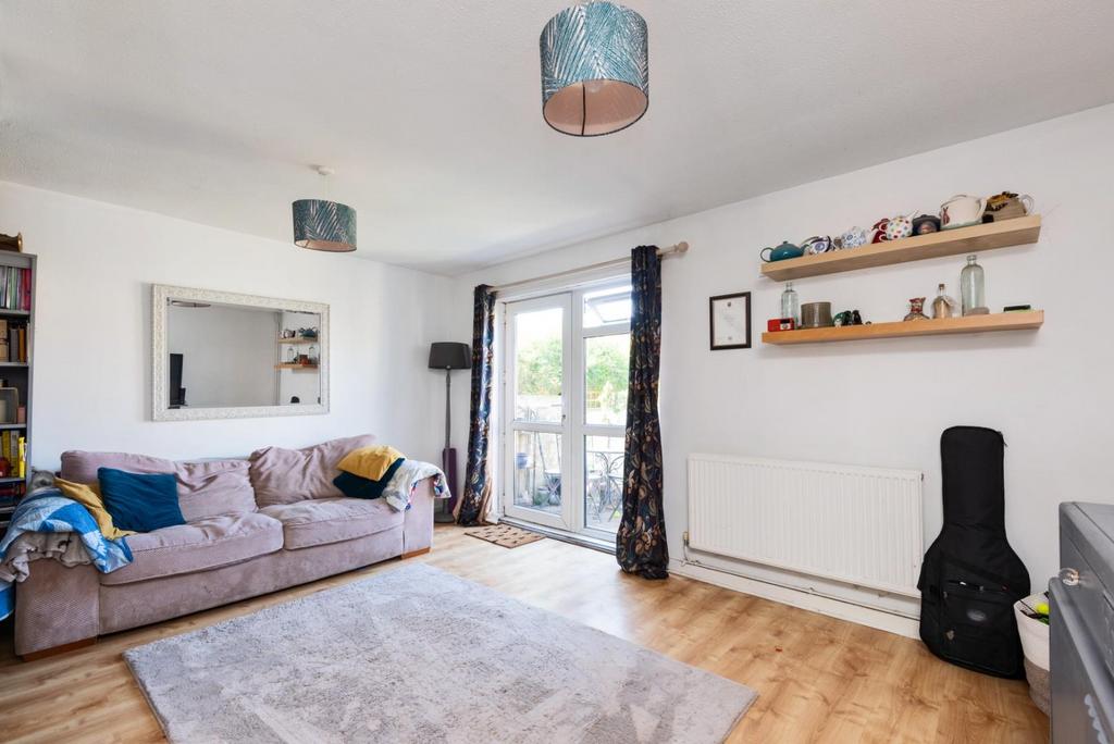 96 Chandler Close, Bath BA1 4 EQ-3.jpg