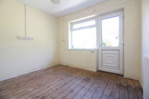 17 Edinburgh Crescent, Stourbridge, DY8 5HB