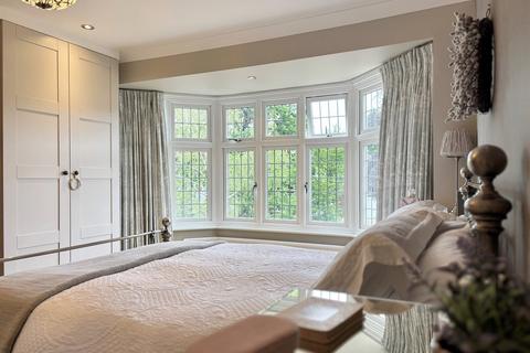 138 Wickham Way, Beckenham, BR3 3AR