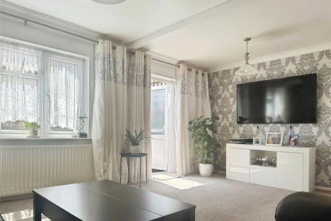 2 bedroom terraced house for sale, Pennine Road, Slough, Berkshire
