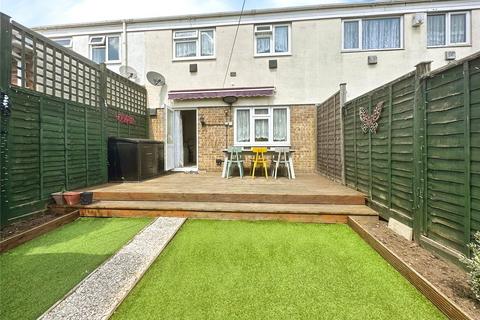 2 bedroom terraced house for sale, Pennine Road, Slough, Berkshire