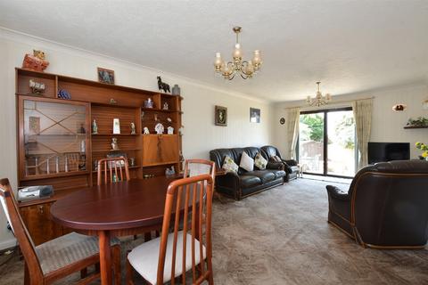 2 bedroom detached bungalow for sale, Bannister Green, Wickford, Essex