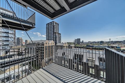 Studio for sale, 79 Orchard Place London E14