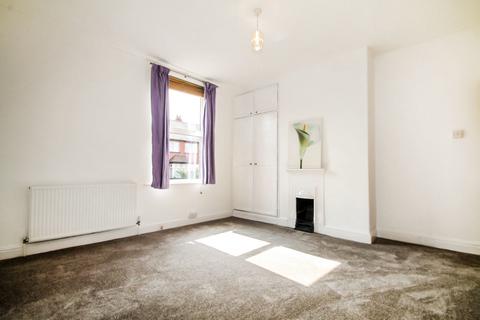 4 bedroom terraced house to rent, Aston Street, Bramley, Leeds, LS13