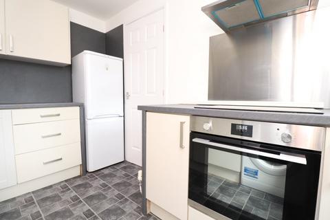 3 bedroom house to rent, Norwood Crescent, Stanningley, Pudsey, West Yorkshire, LS28