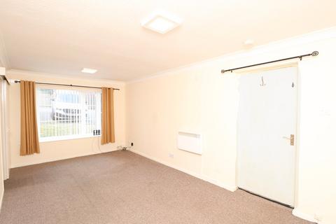 1 bedroom flat to rent, Fieldway Rise, Leeds, West Yorkshire, LS13