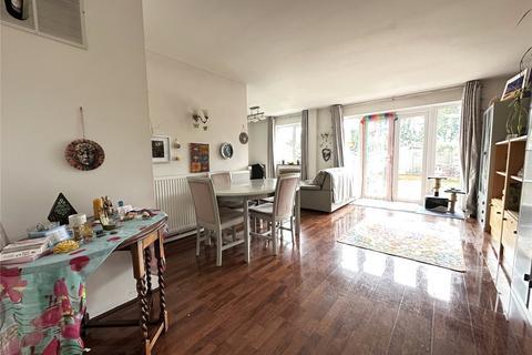 3 bedroom detached house for sale, Tickfield Avenue, Southend-on-Sea, Essex, SS2