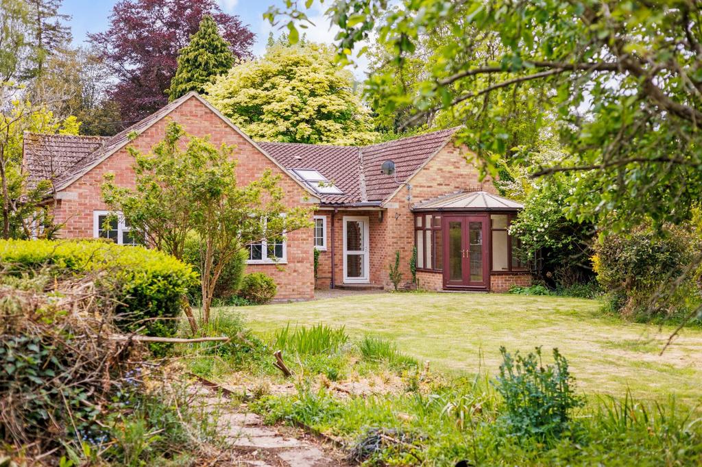 Appleton Road, Cumnor, Oxford... 3 bed bungalow for sale - £850,000