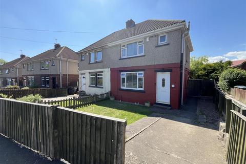 13 Griffe Drive, Wyke, Bradford, BD12 8QB