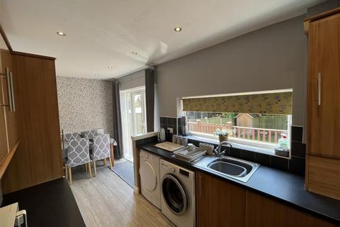 13 Griffe Drive, Wyke, Bradford, BD12 8QB