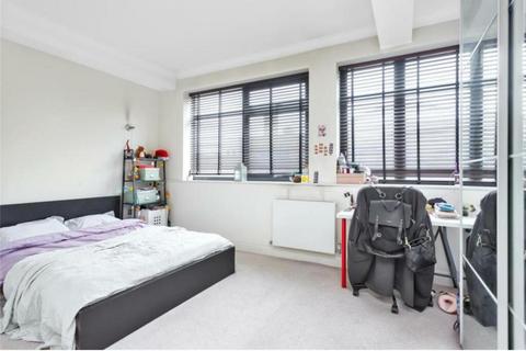 4 bedroom flat to rent, Villiers Road Willesden Green NW2