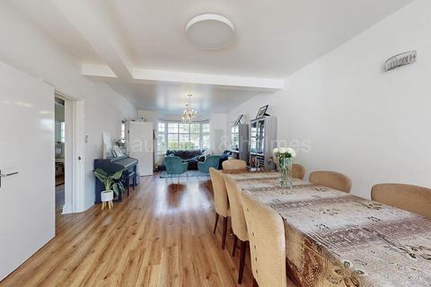 undefined, Golders Gardens, NW11