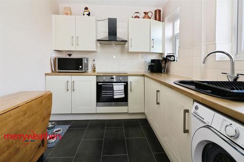 28 Goldsmith Drive, Rotherham, S65 2NQ