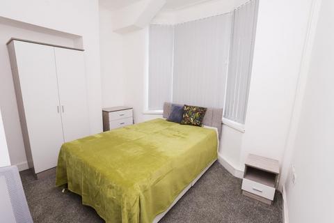4 bedroom terraced house to rent, Athol Street, Middlesbrough