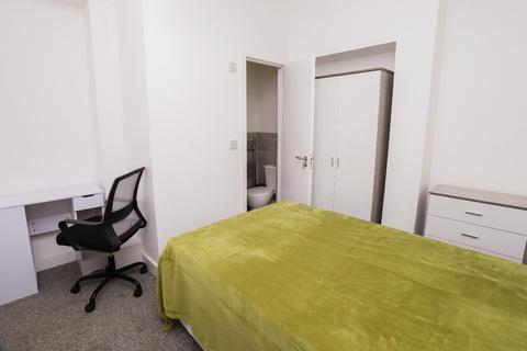 4 bedroom terraced house to rent, Athol Street, Middlesbrough