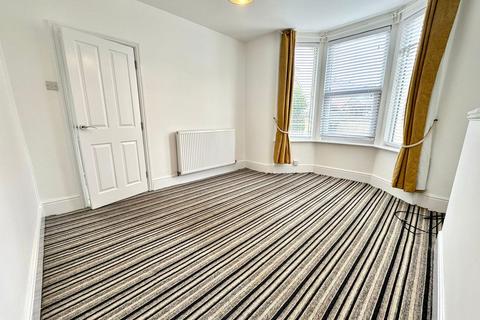 51 Station Road, Purton, Swindon, SN5 4EL