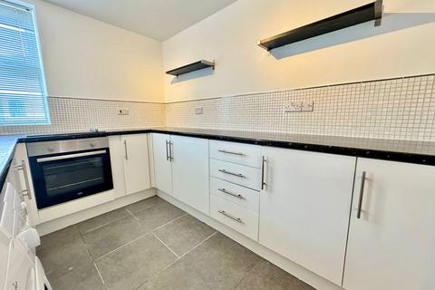 51 Station Road, Purton, Swindon, SN5 4EL
