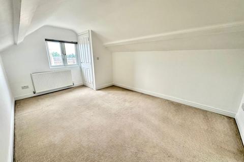 51 Station Road, Purton, Swindon, SN5 4EL