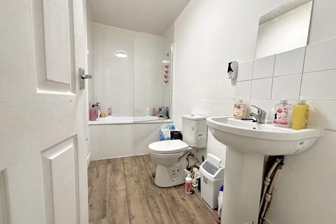 2 bedroom flat for sale, Ada Street, Walker, Newcastle upon Tyne, NE6